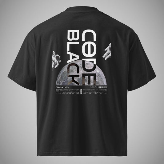 Schwarzes Oversized T-Shirt von der Kleidung FORCE ZERO, mit dem Astronauten und Mond Design namens Code Black