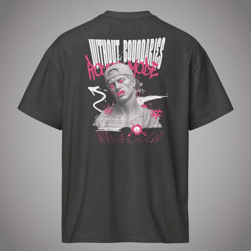 Ein schwarzes Boxy Cut T-Shirt der Marke FORCE ZERO im Rogue Mode Renegade Design zeigt als Produkt-Rückansicht (Mockup) einen großen Backprint mit einer antiken Büste mit Cap, neongesprytem Graffiti-Schriftzug „Rogue Mode“, dem weißen Text „WITHOUT BOUNDARIES“ und dem Spruch „Limits exist only in the mind.“.